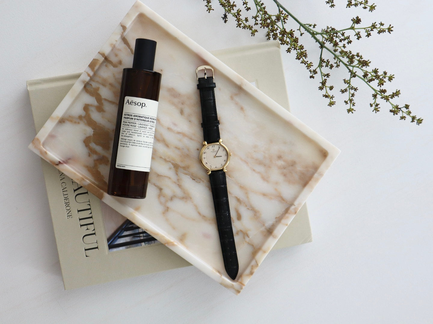 Bulimba home decorative marble tray for jewellery, tv remotes or perfumes.