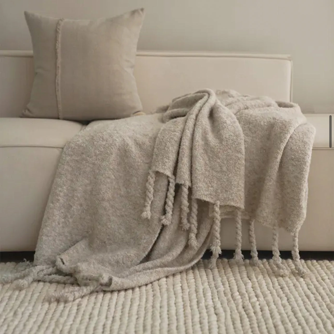 Bulimba home Beige Tassel throw rug 